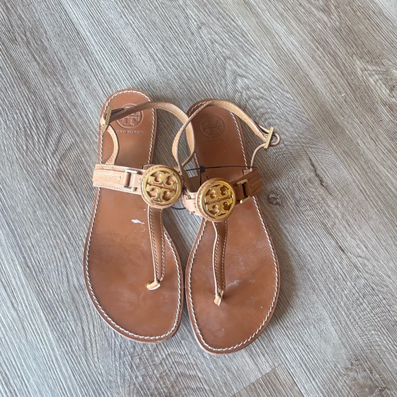 Tory Burch Tan Leather Thong Sandals - Picture 2 of 9